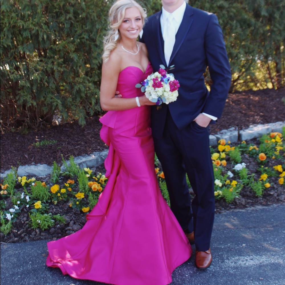 Beautiful Pink Prom Dress- Mermaid Style